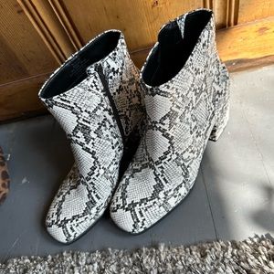 Mix No. 6 Benisa Booty size 8